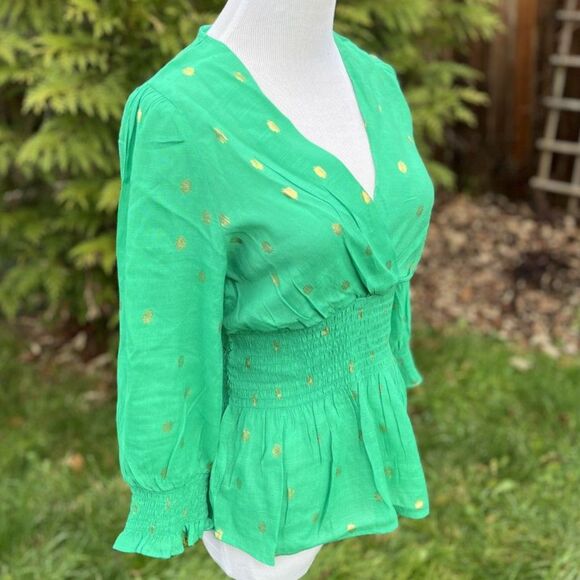 Harve Bernard Palm Green Blouse with Gold Foil – Size Small – NWT - Picture 2 of 10